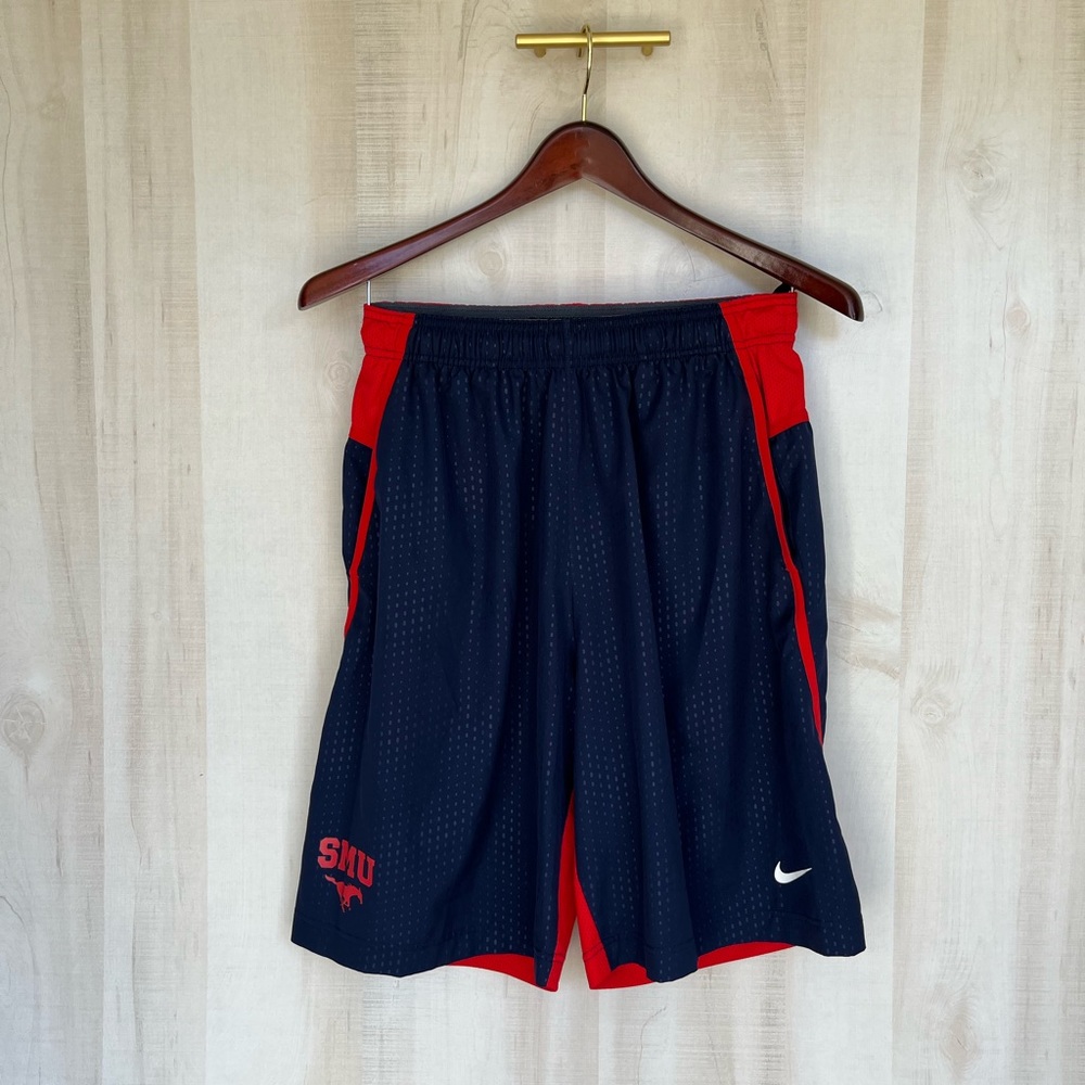 Southern Methodist University Nike Dri-Fit shorts Large game shorts